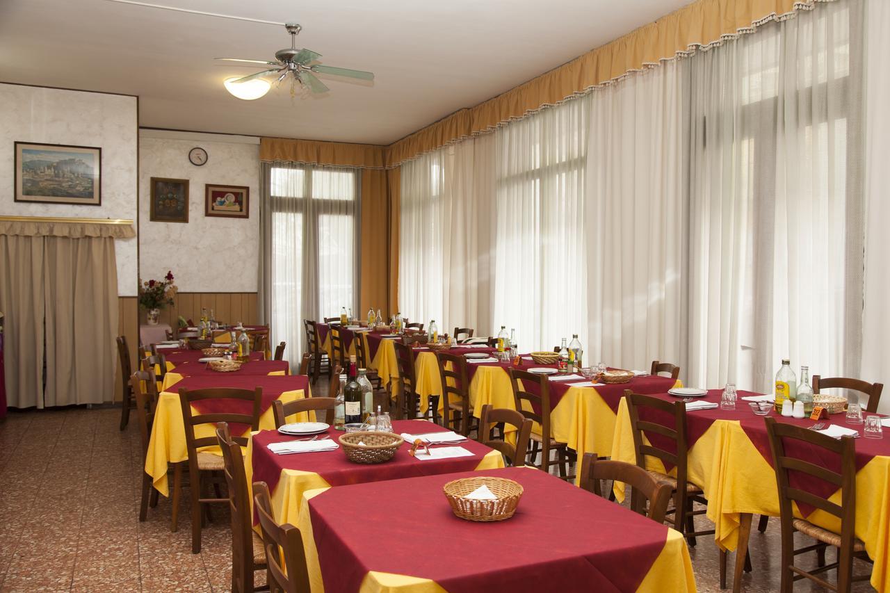 Hotel Taormina Lido di Jesolo Exterior foto